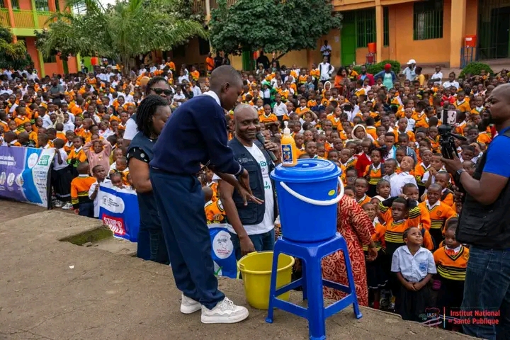 Ituri : l’INSP étend sa campagne anti-Ebola au Complexe Scolaire Fabia à Bunia