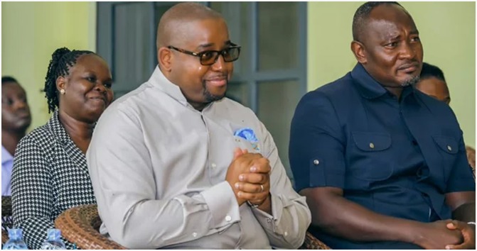 RDC-Ouganda : après Luanda et Brazzaville, Floribert Anzuluni poursuit sa tournée diplomatique à Kampala sur fond de dossier FDLR